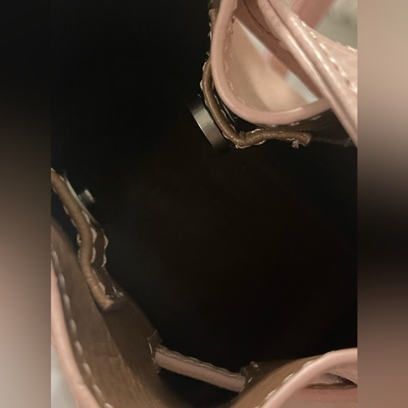 ❤️SOLD❤️ MATT & NAT Light Pink Grained Vegan Leather Bucket Bag - Picture 6 of 10